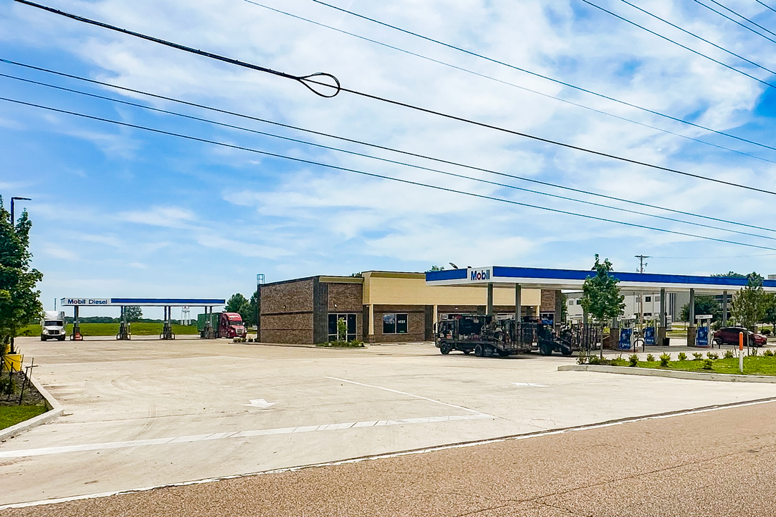 Site 261201, 7532 Hacks Cross Rd, Olive Branch, MS