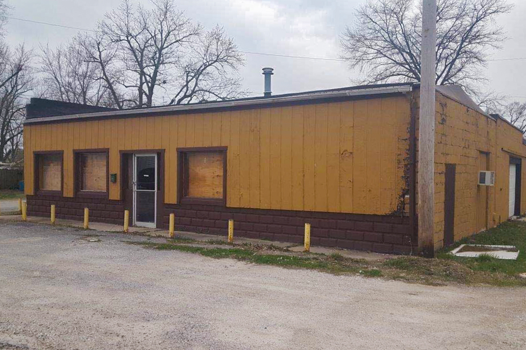Site 26, 808 N Broad Street, Carlinville, IL